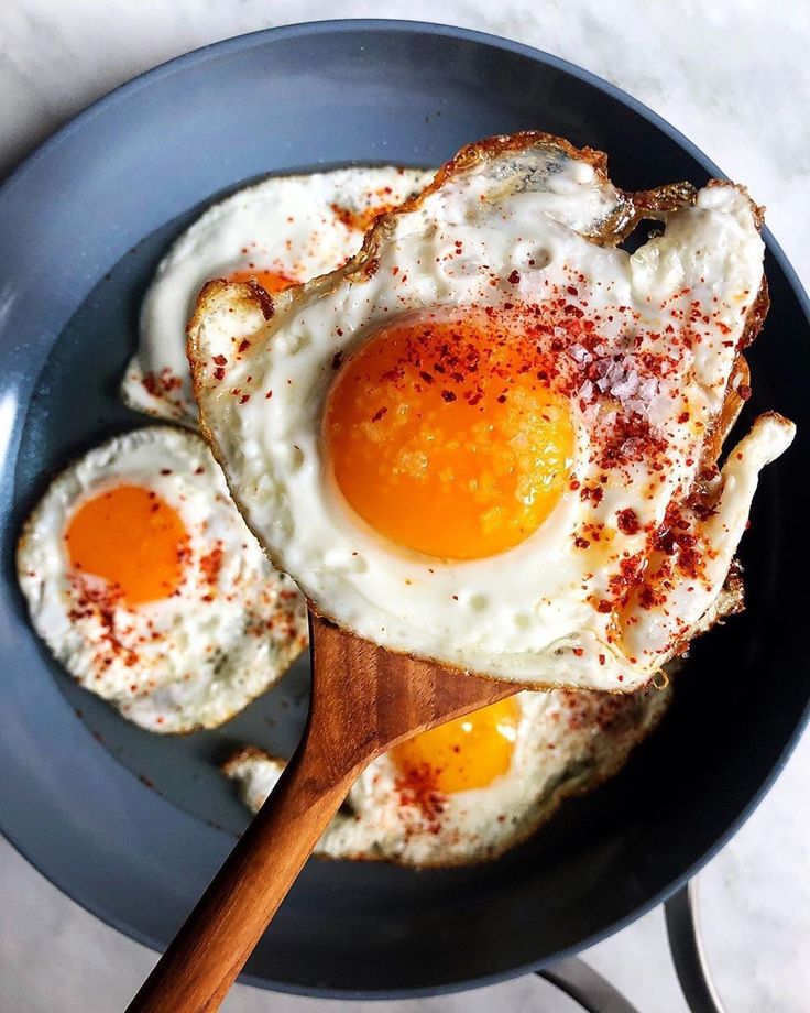 Jajko i Smażenie: Idealne Pieczenie Kotletów